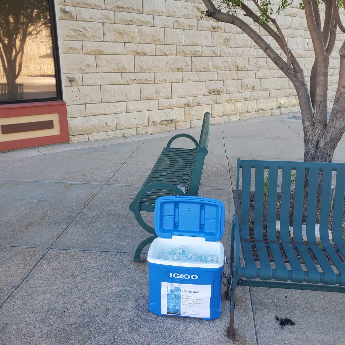 Live Well Geary County Sets up Water Stations to Help Citizens Battle